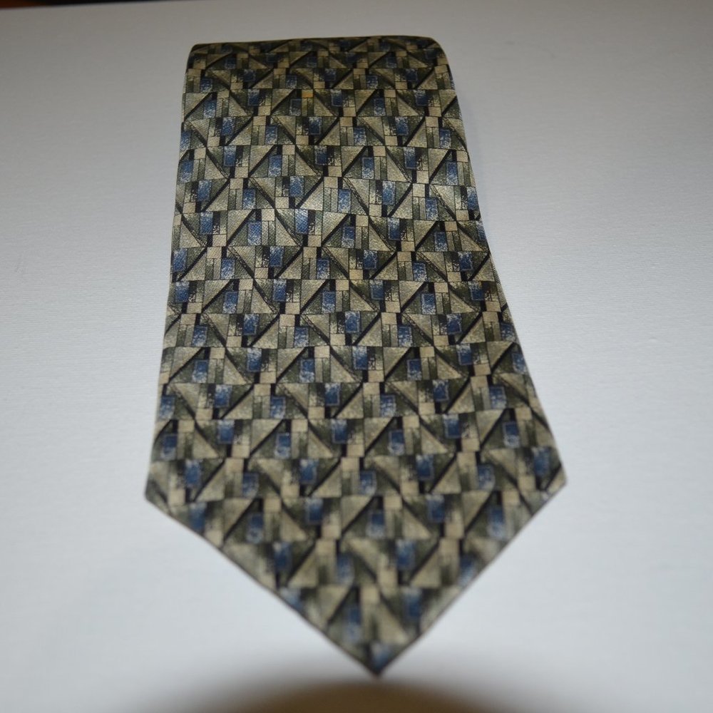 Life New - Barrington Tie - 100% Silk